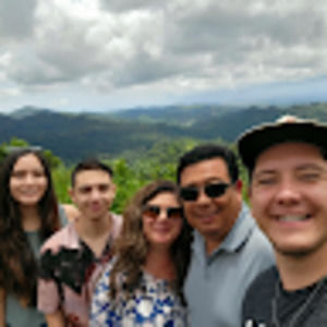 Meet your Posher, Leonor